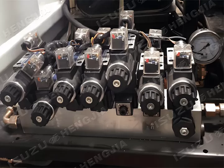 صمام الملف اللولبي