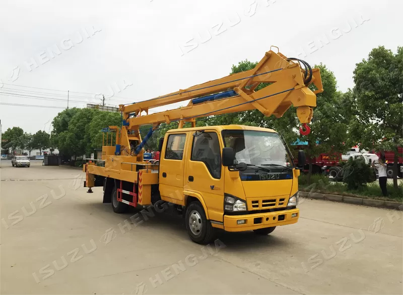 Isuzu NKR/600p شاحنة العمل الجوي