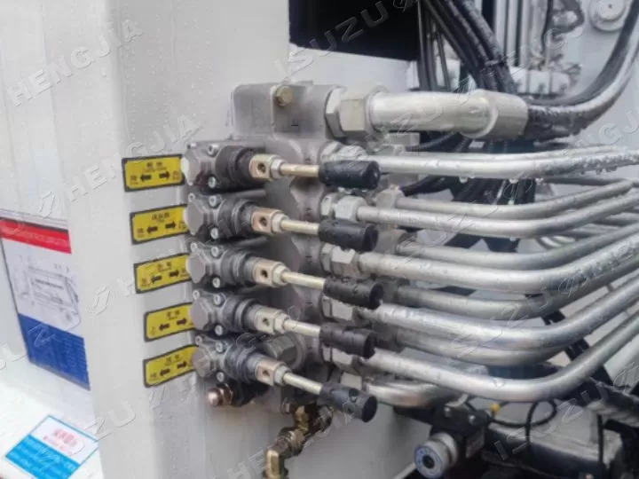 آلية التحكم